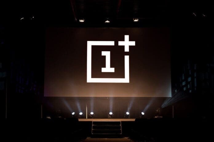 OnePlus Introduces its Version of Google's Magic Eraser Feature 